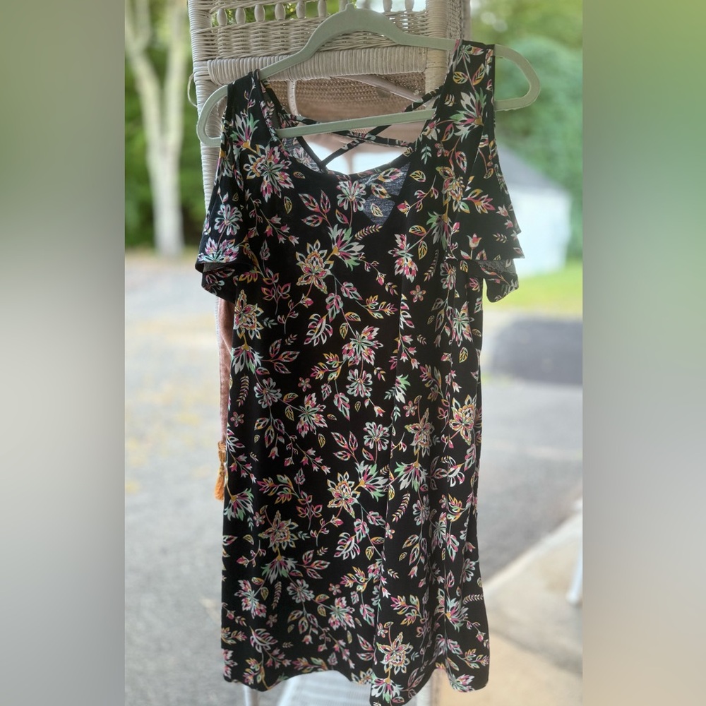 Floral Cold Shoulder Flowy Dress, Easy Wear Ready to Slip On & Go Petite Large